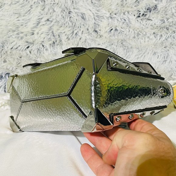 NWOT - MICHAEL KORS MANHATTAN SMALL SILVER CRACKLE LEATHER CROSSBODY(30T9TNCM1L) - Picture 6 of 9